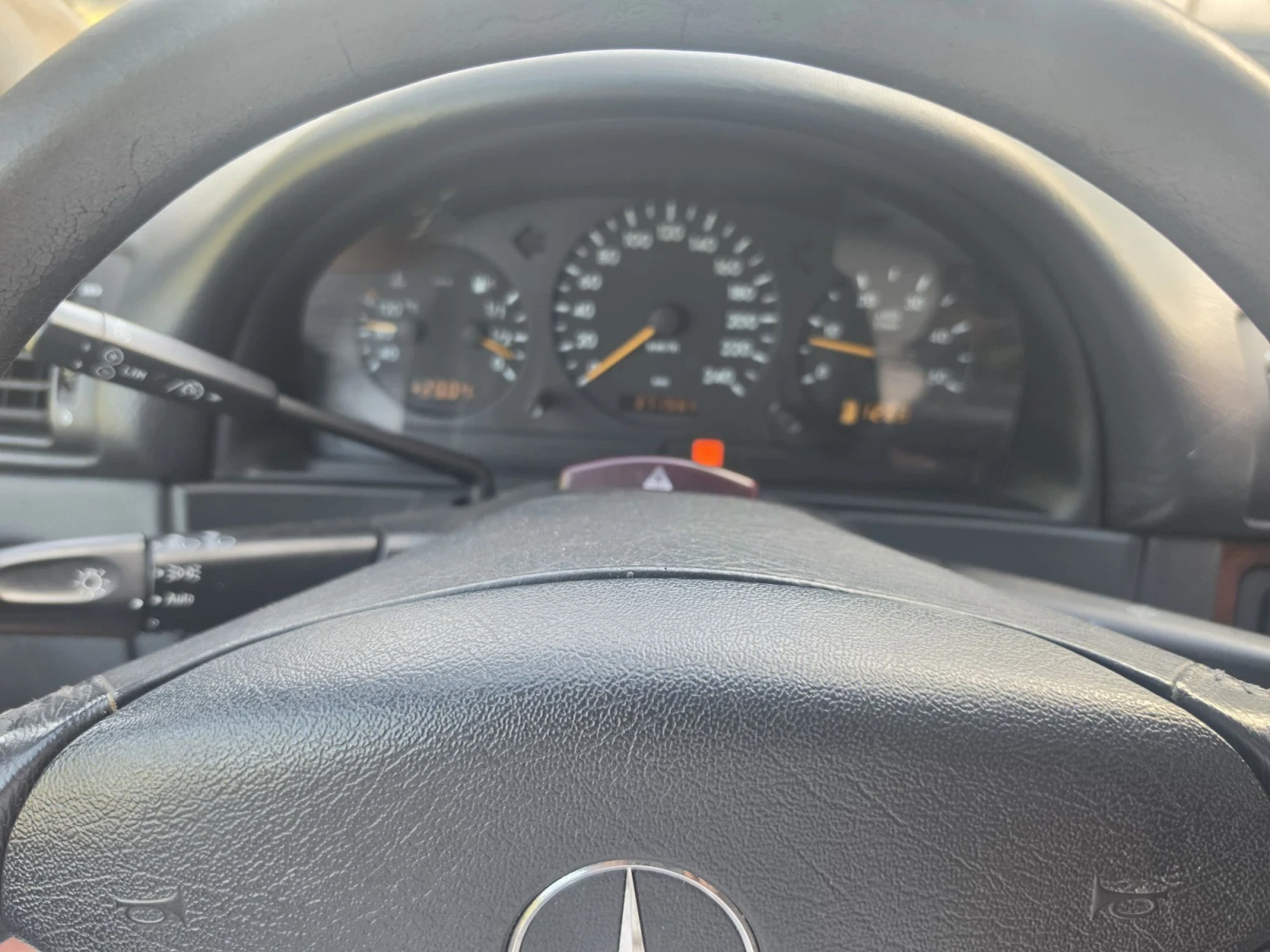 Mercedes-Benz ML 400 7 местен добро състояние , снимка 2 - Автомобили и джипове - 56326242