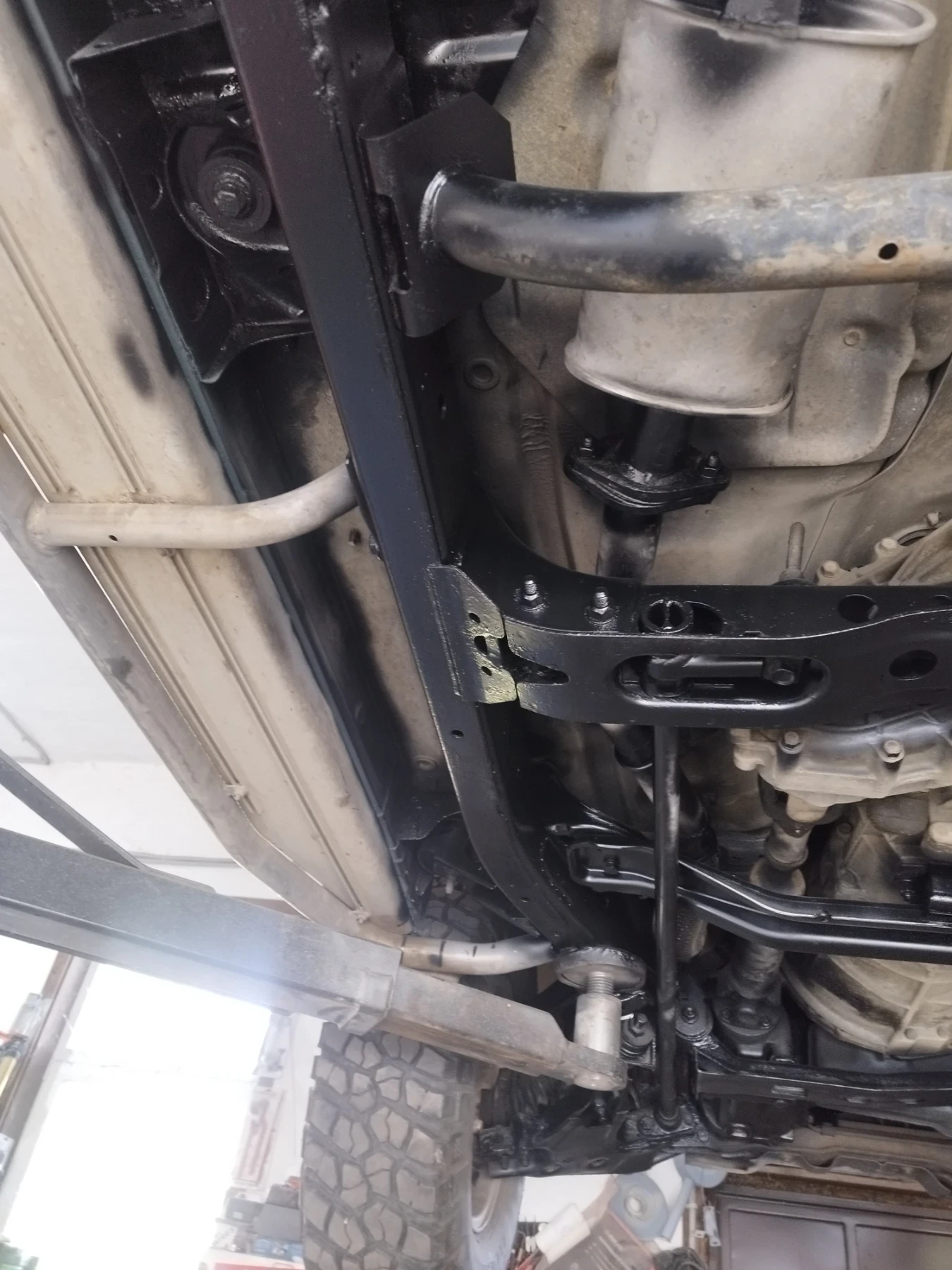 Nissan Terrano, снимка 15 - Автомобили и джипове - 56395224