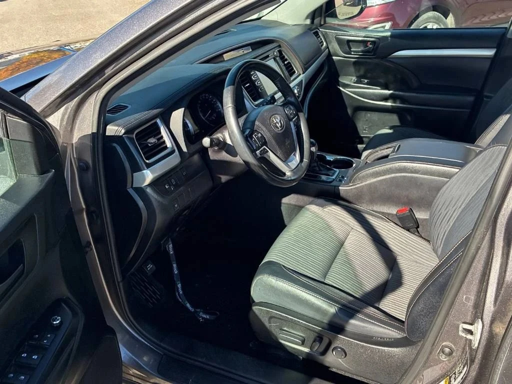 Toyota Highlander, снимка 7 - Автомобили и джипове - 56685699