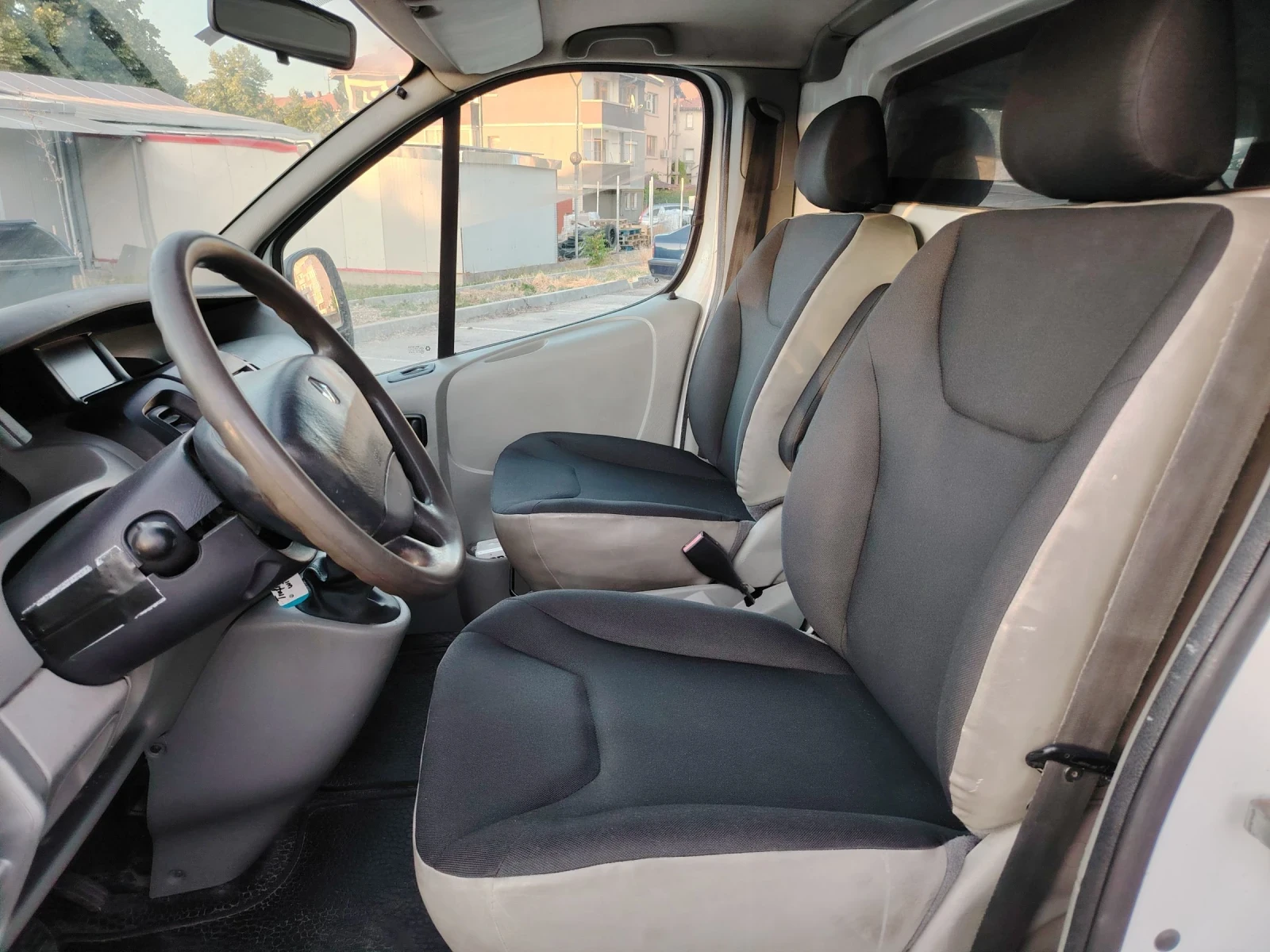 Renault Trafic 1.9dci klima - изображение 6