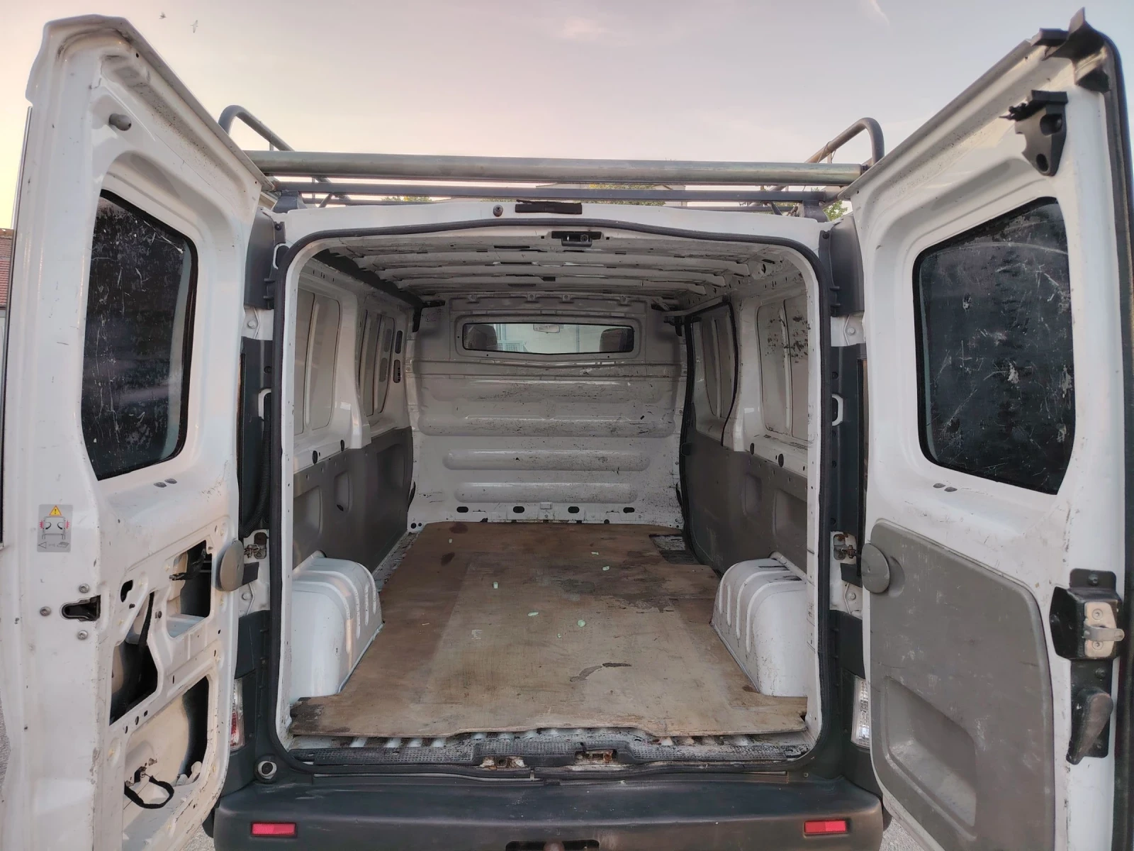 Renault Trafic 1.9dci klima - изображение 5