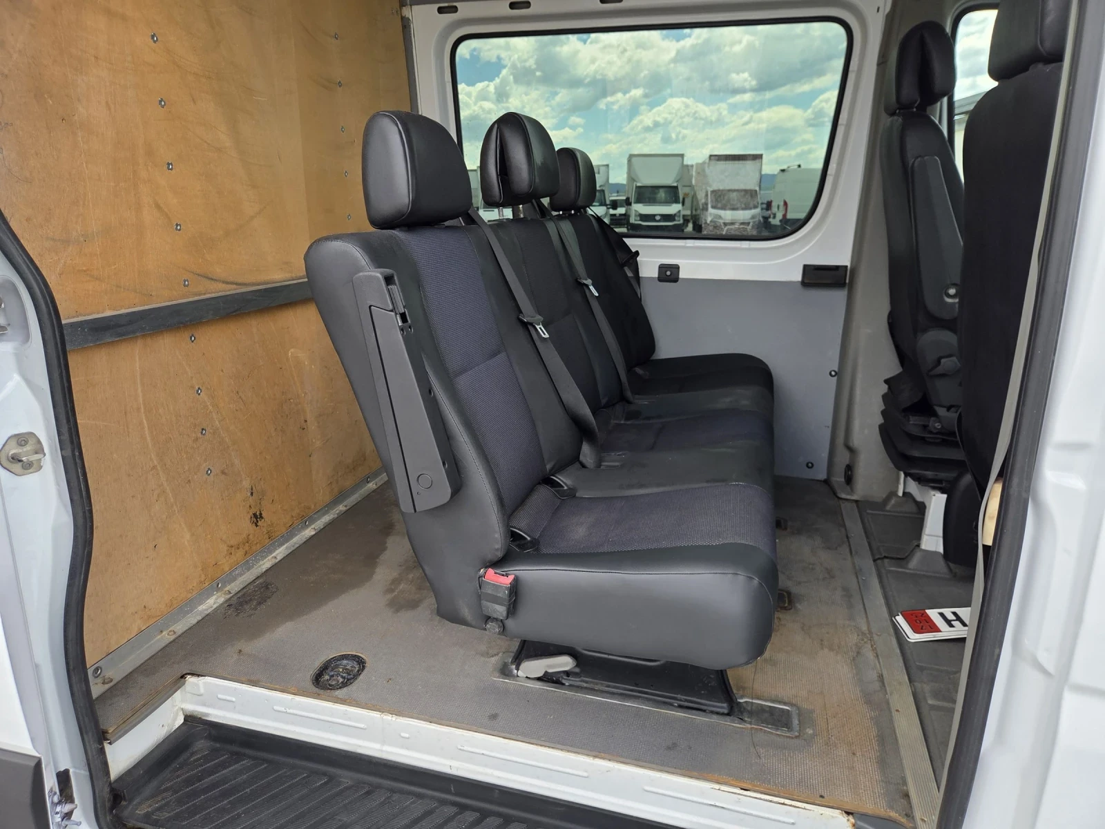 Mercedes-Benz Sprinter 319 CDI, ТОВАРОПЪТНИК, Климатик, снимка 12 - Бусове и автобуси - 54740193