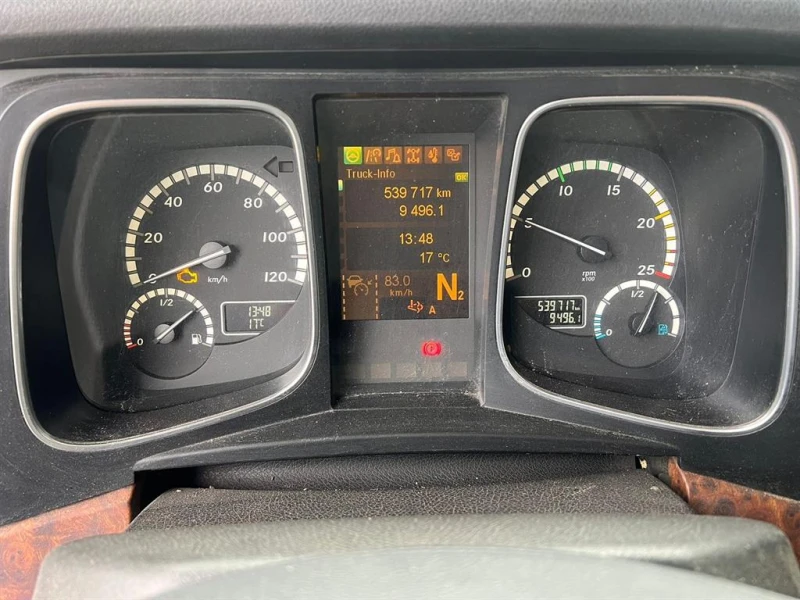 Mercedes-Benz Actros, снимка 10 - Камиони - 52339556