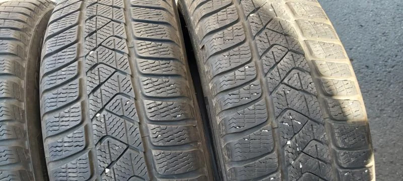 Гуми Зимни 205/60R16, снимка 4 - Гуми и джанти - 29864446