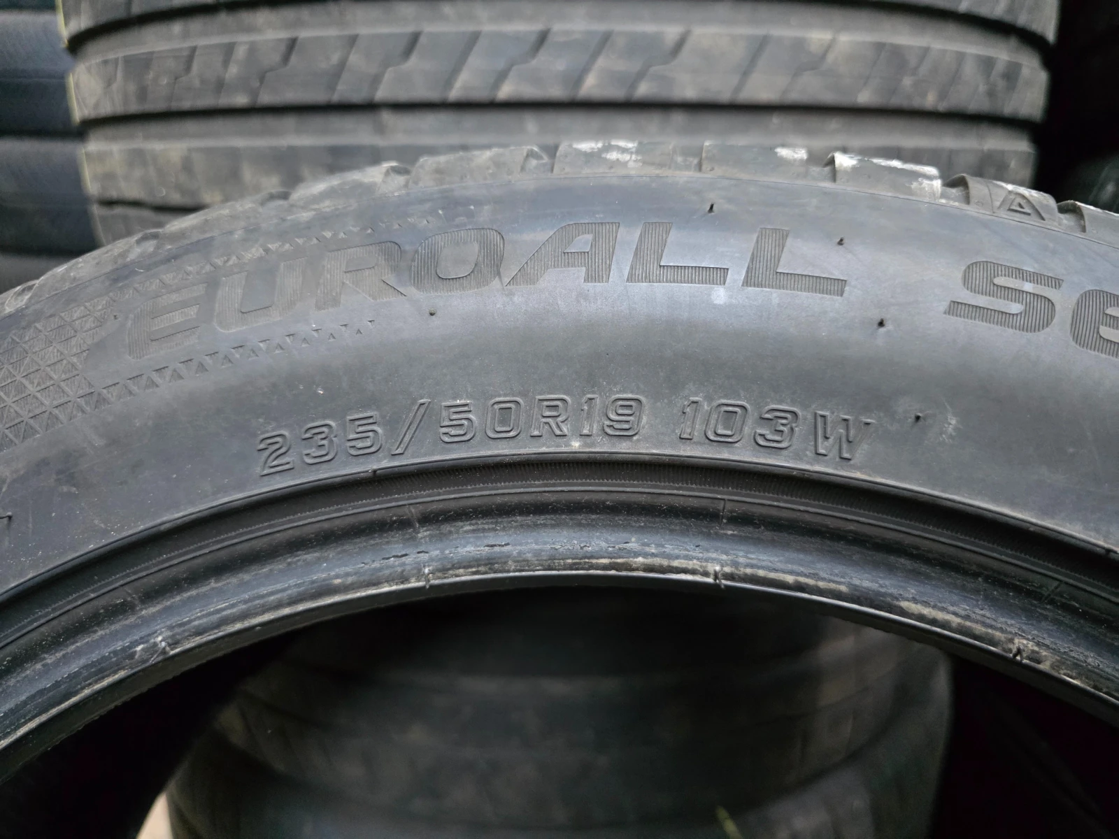 Гуми Всесезонни 235/50R19, снимка 8 - Гуми и джанти - 55492106