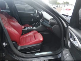 Alfa Romeo Giulia VELOCE* TI* Q2* КОЖА* ПОДГРЕВ* ПЕРА* КАМЕРА* NAVI*, снимка 5