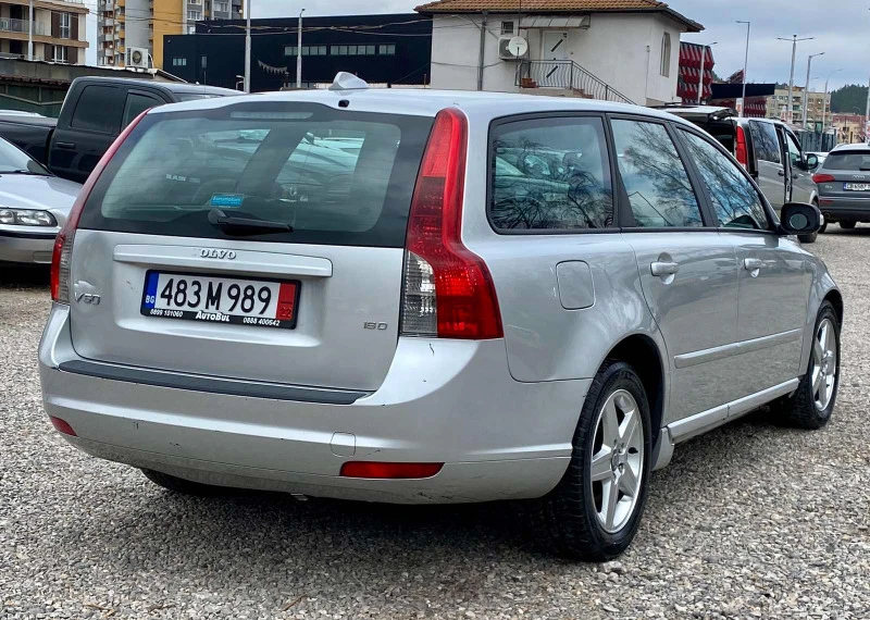 Volvo V50 1.6HDI FACELIFT , снимка 5 - Автомобили и джипове - 47522531