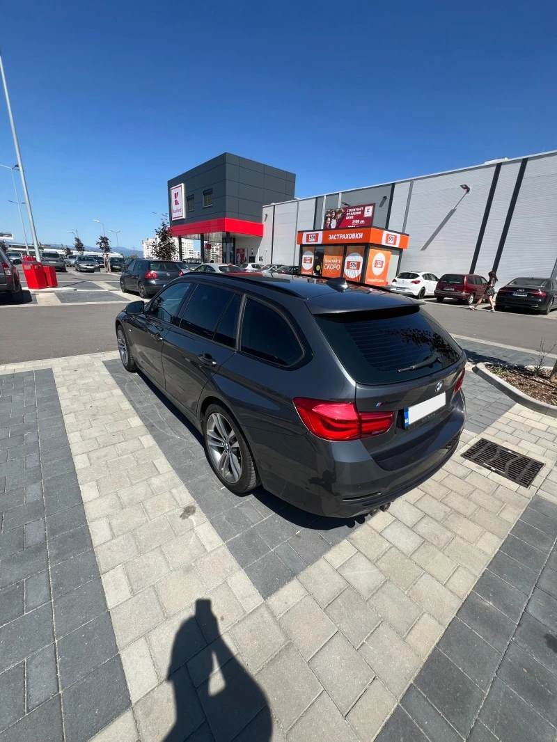 BMW 320 LCI xDrive Adaptive LED, снимка 4 - Автомобили и джипове - 47656945