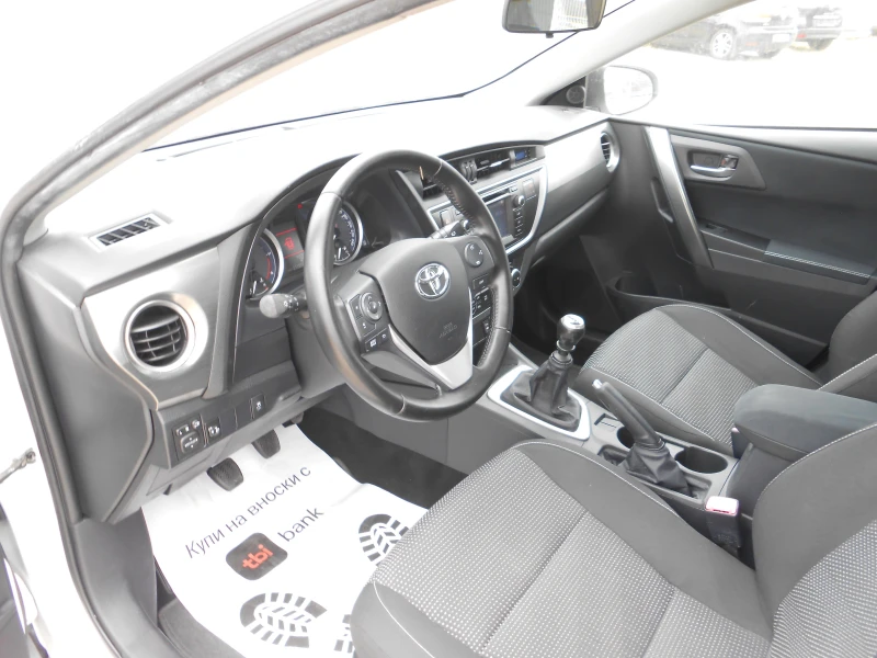 Toyota Auris 1.4d-Euro-5B-6sk-Navi-Kamera, снимка 13 - Автомобили и джипове - 47194827