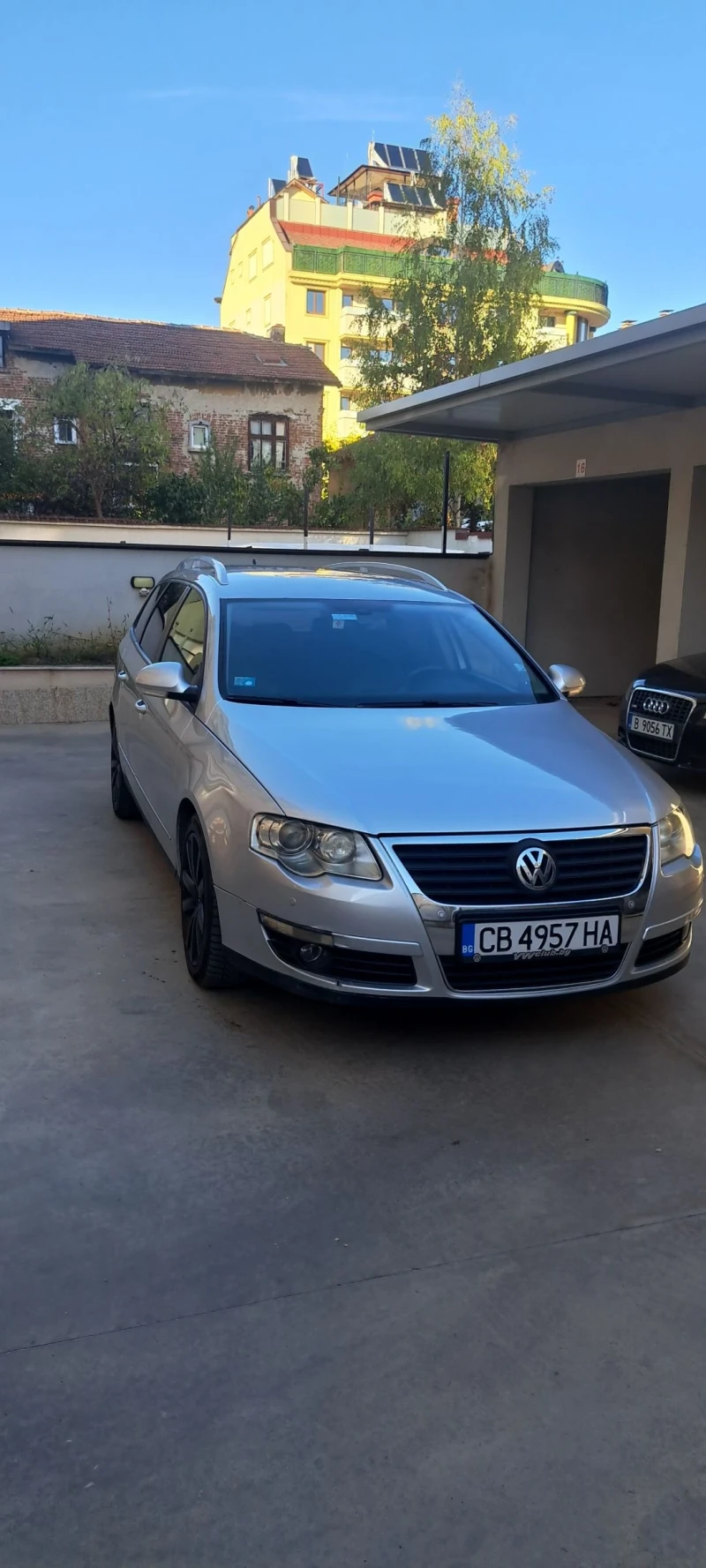 VW Passat 3.2 FSI, снимка 2 - Автомобили и джипове - 47388587