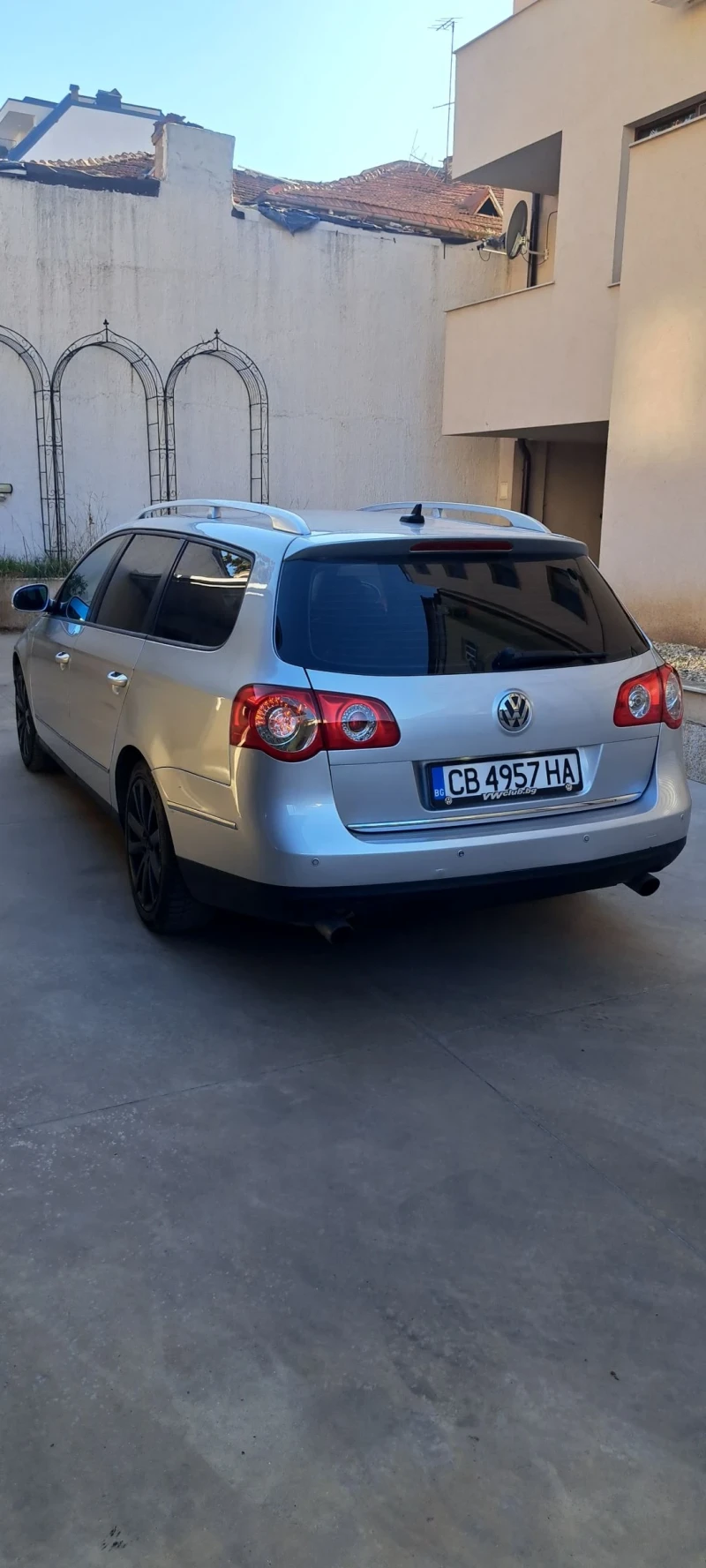 VW Passat 3.2 FSI, снимка 4 - Автомобили и джипове - 47388587