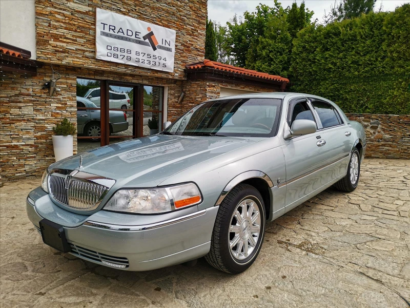 Lincoln Town car 4.6L V8, снимка 1 - Автомобили и джипове - 48063451