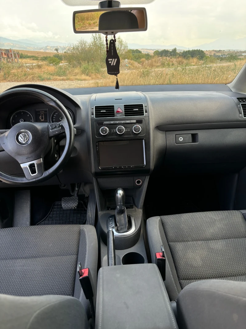 VW Touran, снимка 8 - Автомобили и джипове - 48482483