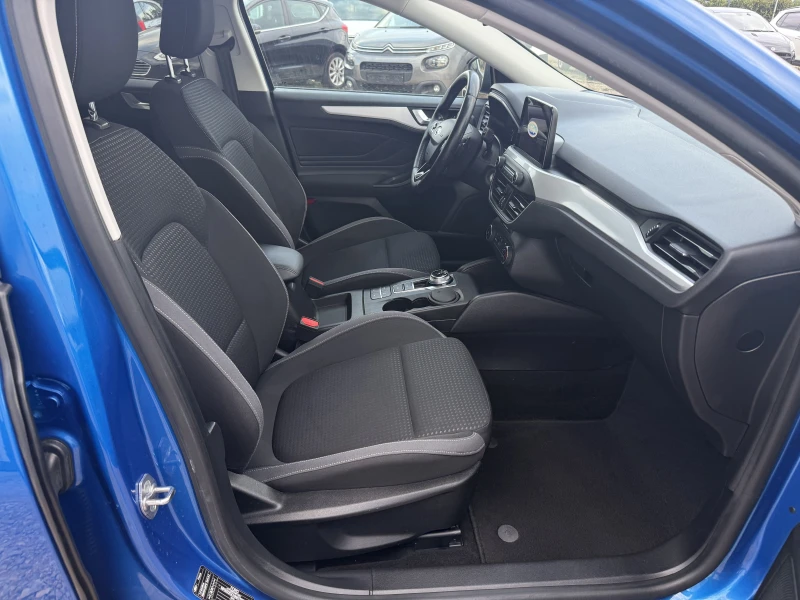 Ford Focus 1.5d/Titanium/Automatic/Service book/Euro6, снимка 12 - Автомобили и джипове - 51692917