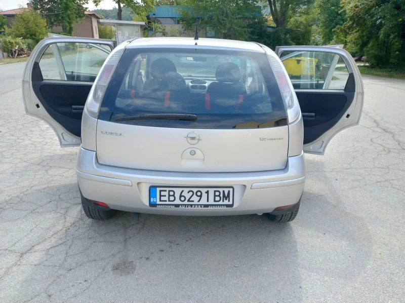 Opel Corsa 1.2 Газов инжекцион , снимка 2 - Автомобили и джипове - 51706561