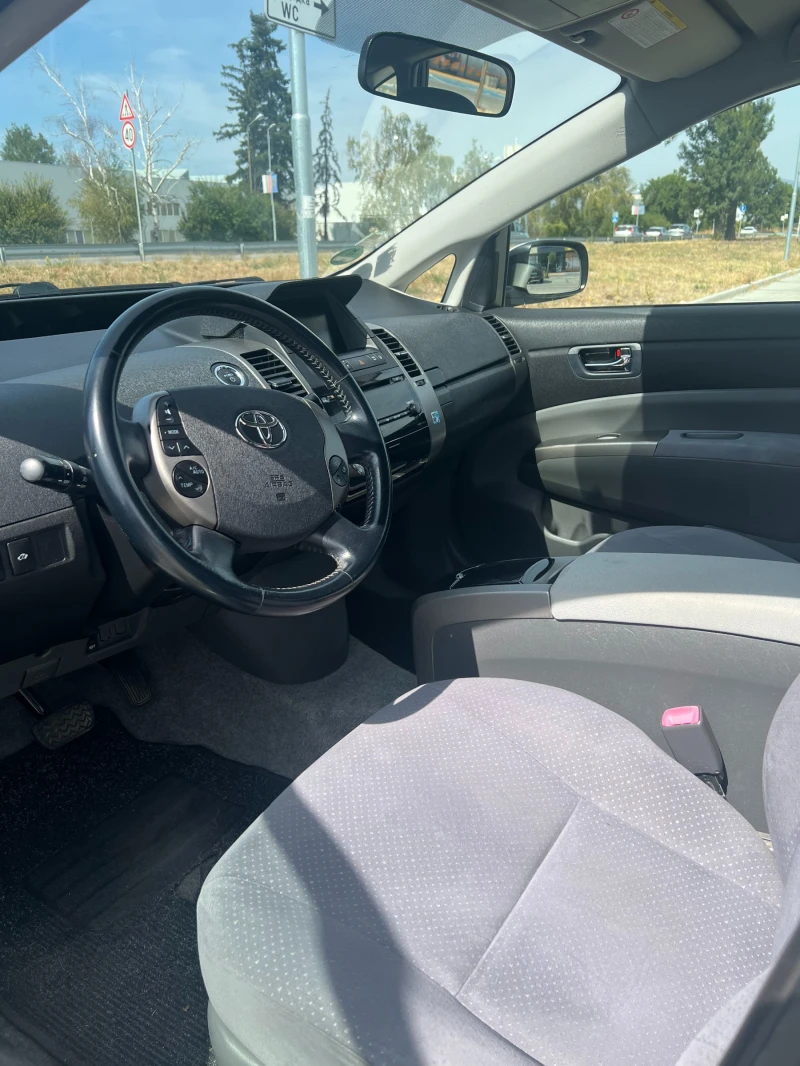 Toyota Prius, снимка 7 - Автомобили и джипове - 52475547