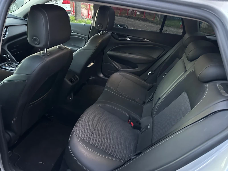 Opel Insignia 2.0 Bi-Turbo 4x4 Matrix, снимка 9 - Автомобили и джипове - 52739677