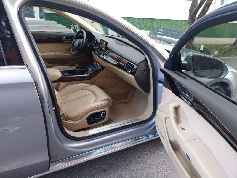 Audi A8 4.2TDI/V8/Bose/Matrix/Quattro/Euro6B, снимка 13 - Автомобили и джипове - 52938030