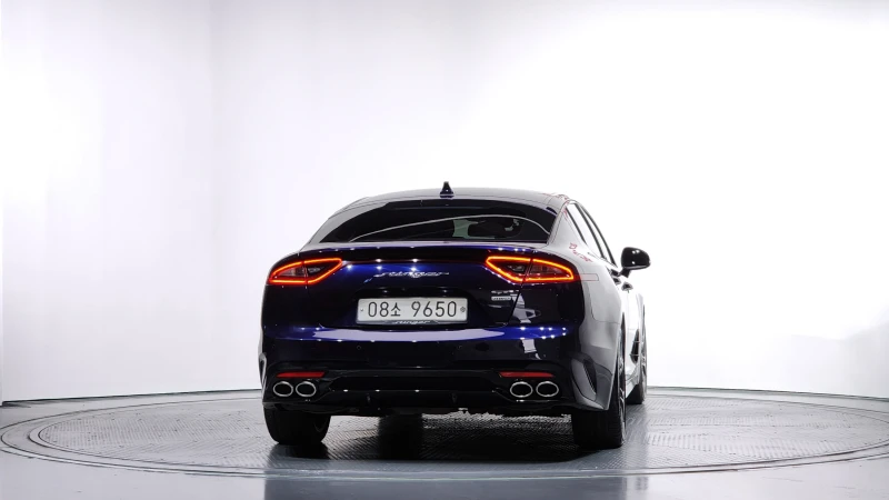 Kia Stinger 3.3 TURBO 4x4 GT / Пълна сервизна история !!!, снимка 4 - Автомобили и джипове - 53499563