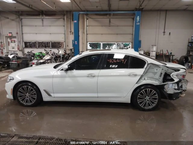 BMW 540 Подгрев* Дистроник* З.Камера* Мемори* , снимка 13 - Автомобили и джипове - 49003182