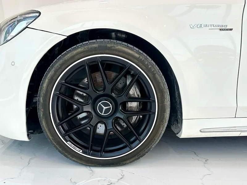 Mercedes-Benz S 560  - изображение 5