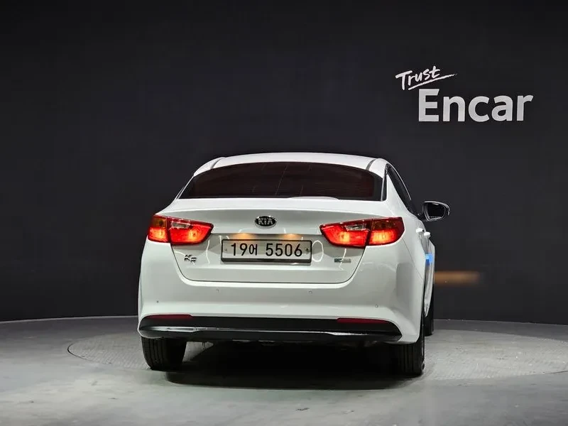 Kia K5 2.0, снимка 4 - Автомобили и джипове - 54262131