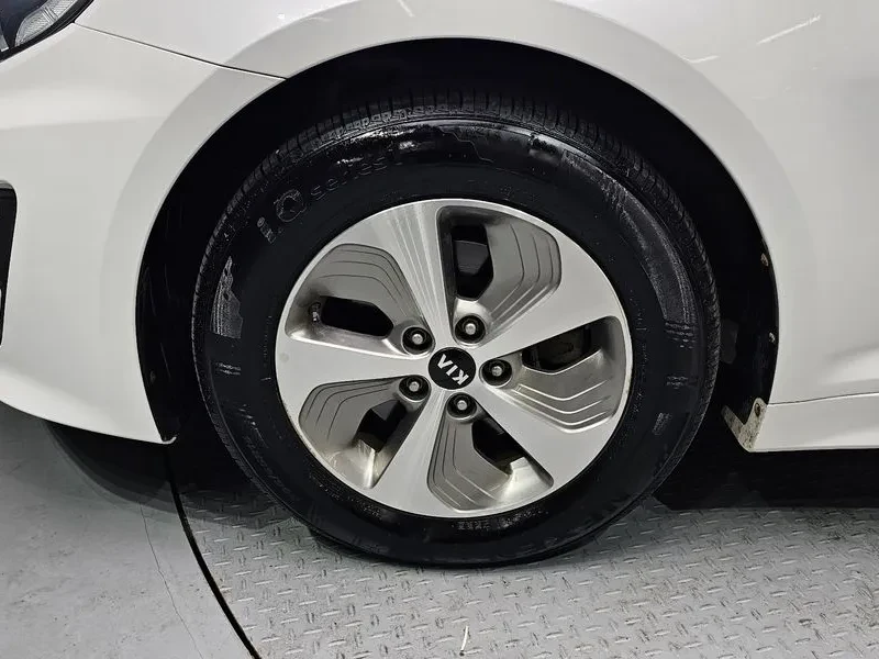 Kia K5 2.0, снимка 5 - Автомобили и джипове - 54262131