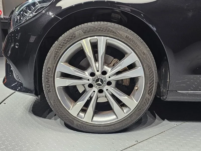 Mercedes-Benz C 220 - САМО 30% АВАНС, снимка 5 - Автомобили и джипове - 55406011