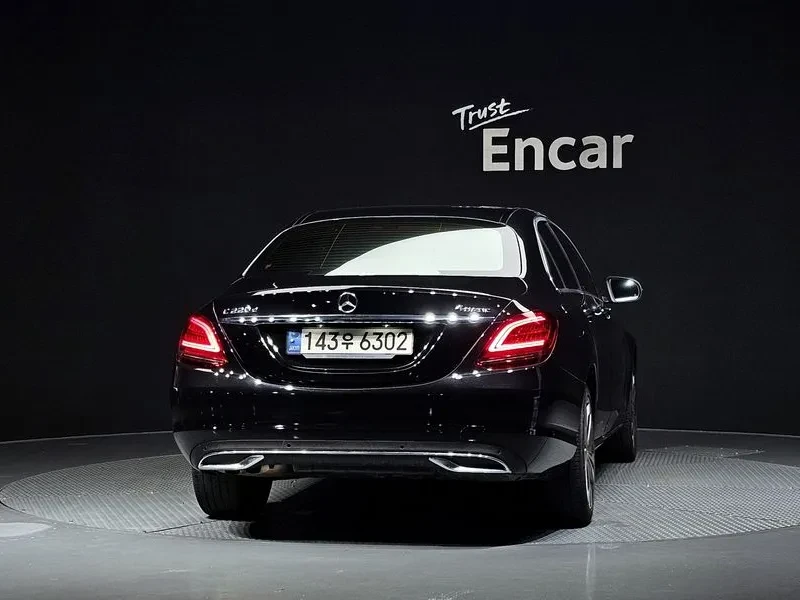Mercedes-Benz C 220 - САМО 30% АВАНС, снимка 4 - Автомобили и джипове - 55406011