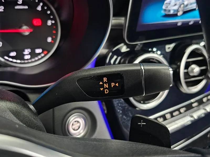 Mercedes-Benz C 220 - САМО 30% АВАНС, снимка 9 - Автомобили и джипове - 55406011