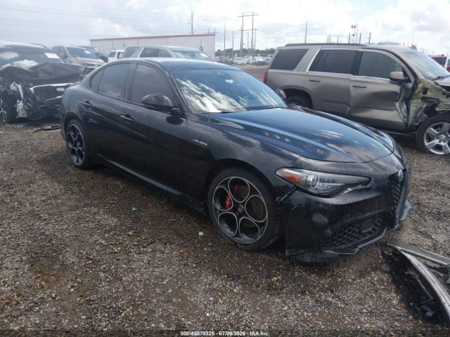 Alfa Romeo Giulia VELOCE* TI* Q2* КОЖА* ПОДГРЕВ* ПЕРА* КАМЕРА* NAVI*