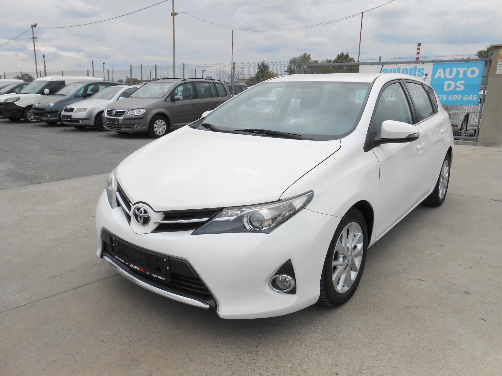 Toyota Auris 1.4d-Euro-5B-6sk-Navi-Kamera - [1] 