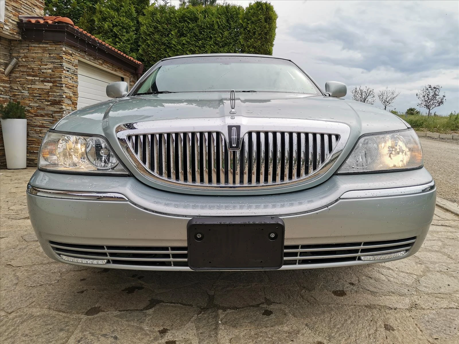 Lincoln Town car 4.6L V8 - изображение 2