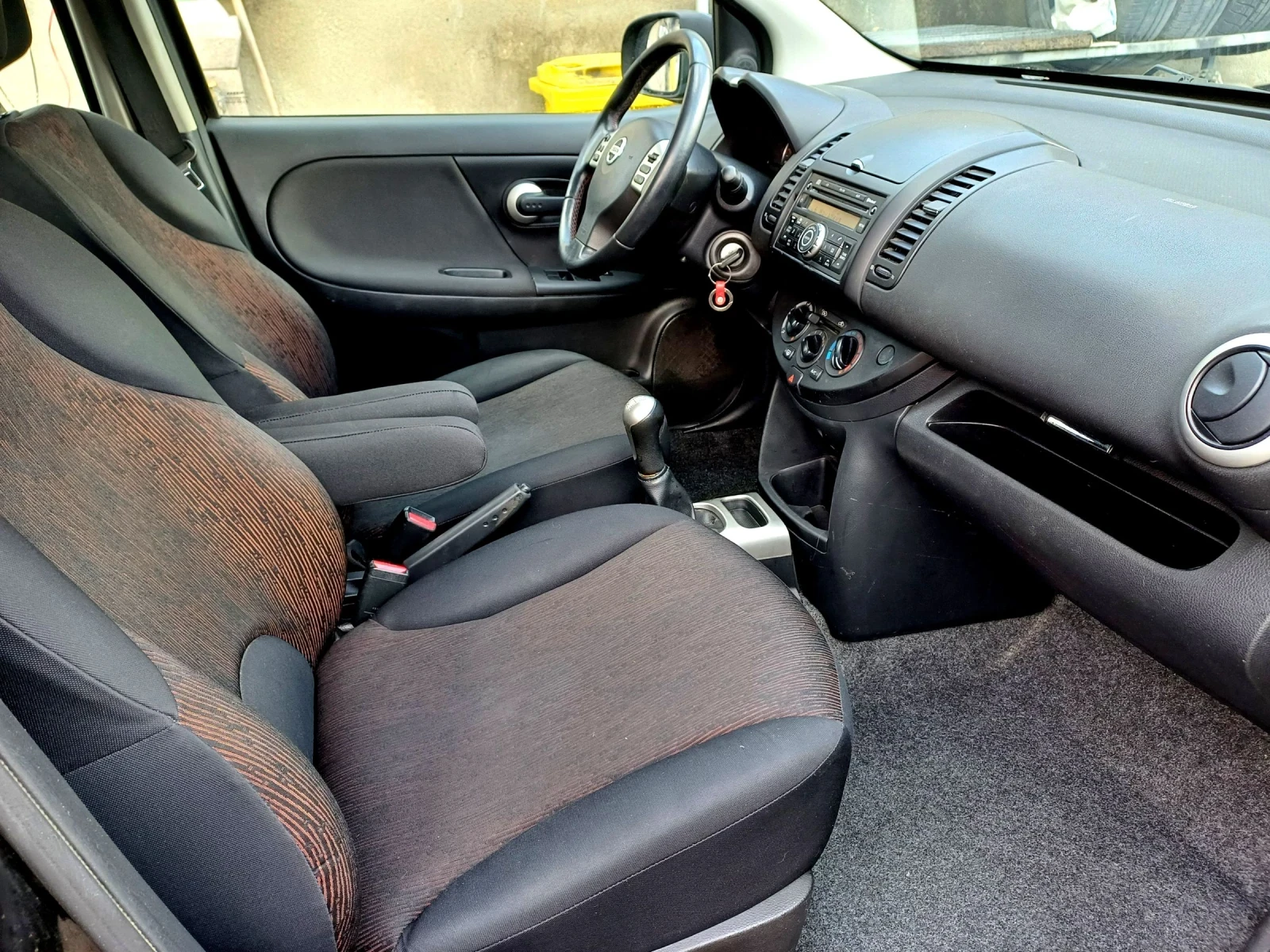 Nissan Note 1.4 GPL 2010 - изображение 9