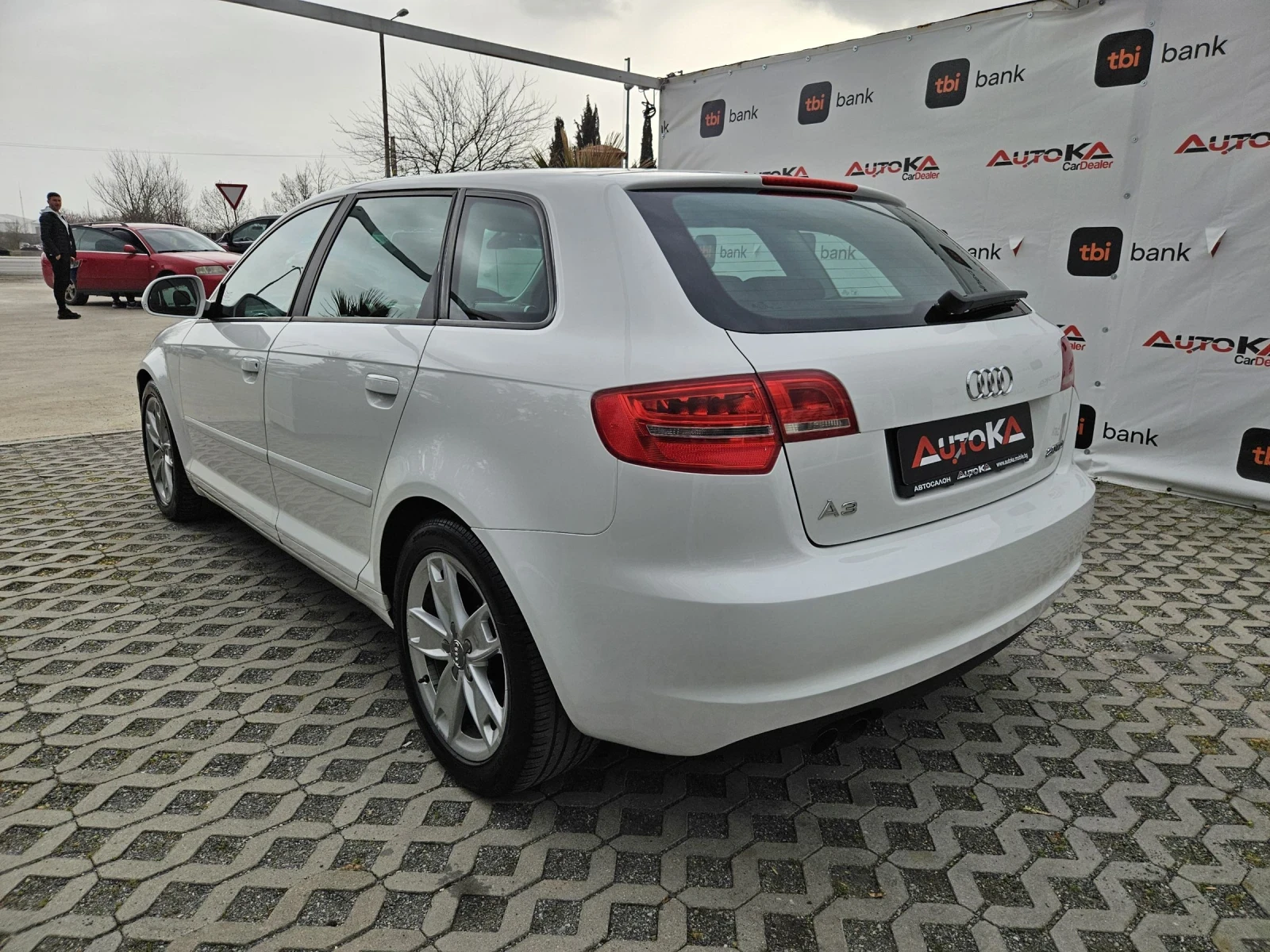 Audi A3 2.0TDI-140кс= АВТОМАТ= КЛИМАТРОНИК= АВТОПИЛОТ - изображение 5