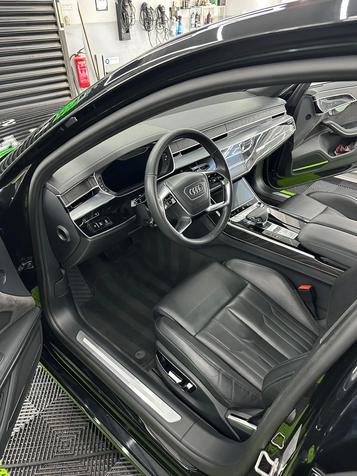 Audi A8 55TFSI*  *  * *  | Mobile.bg   15