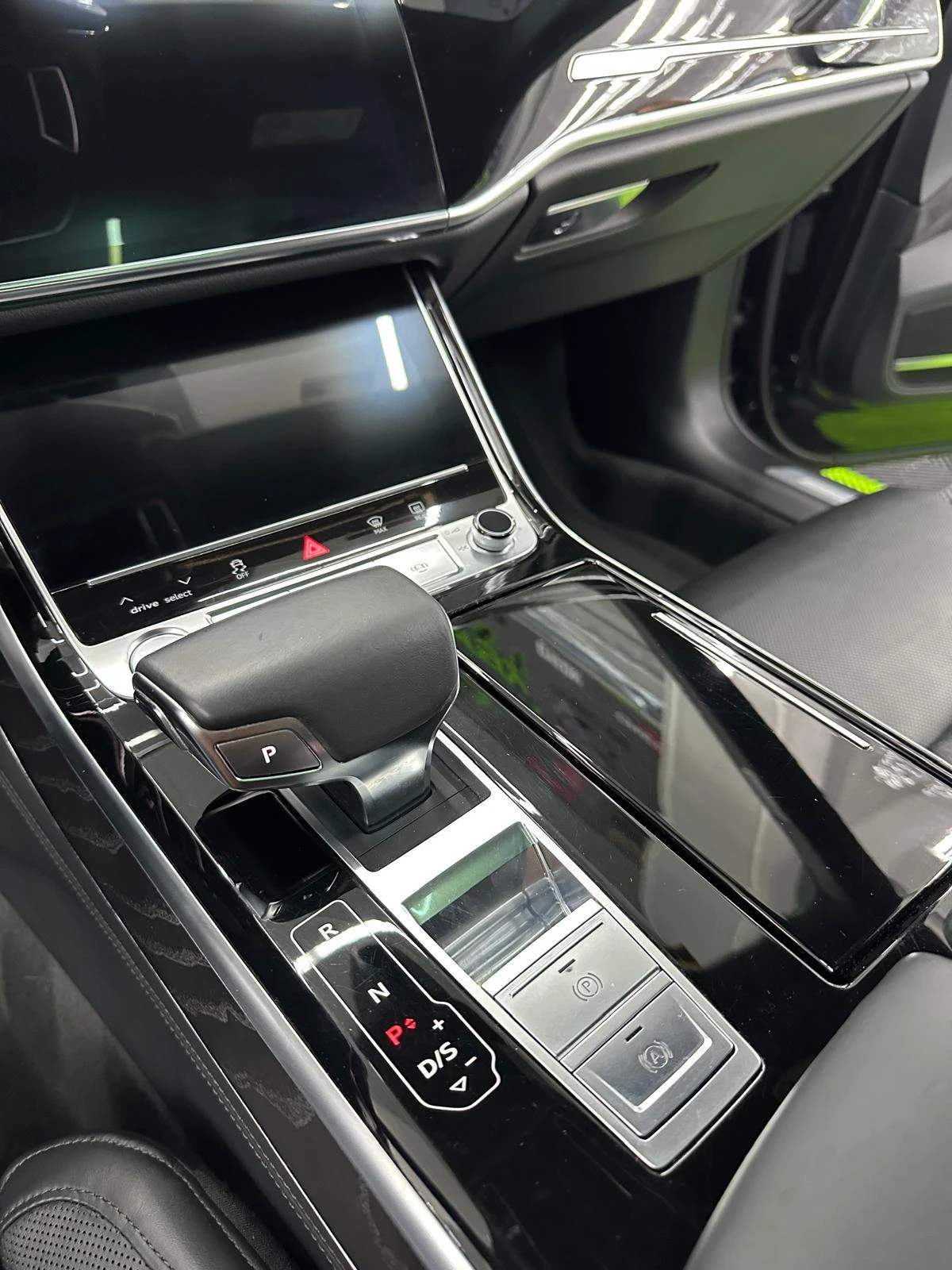 Audi A8 55TFSI*  *  * *  | Mobile.bg   13