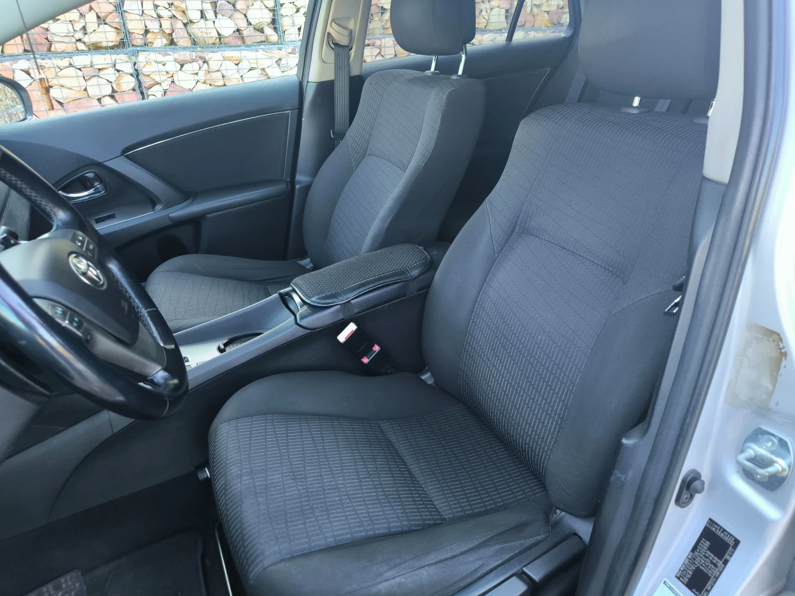 Toyota Avensis 2.2 D, 150 h.p. - изображение 10