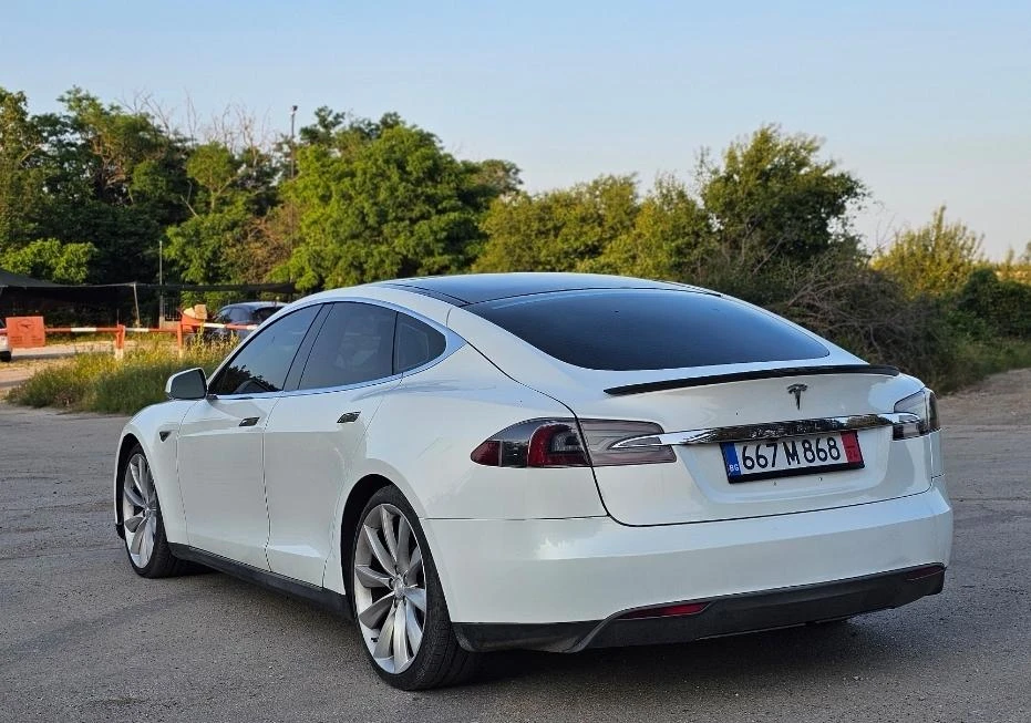 Tesla Model S P85+ Performance Signature - изображение 4