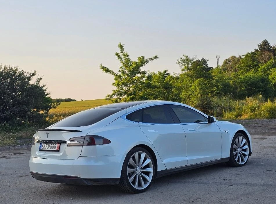 Tesla Model S P85+ Performance Signature - изображение 6