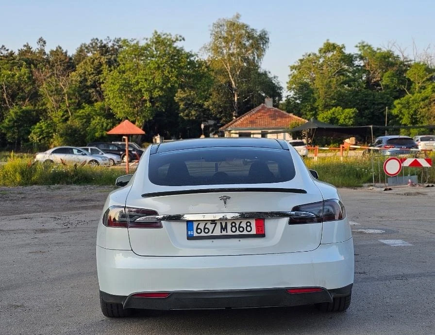 Tesla Model S P85+ Performance Signature - изображение 5