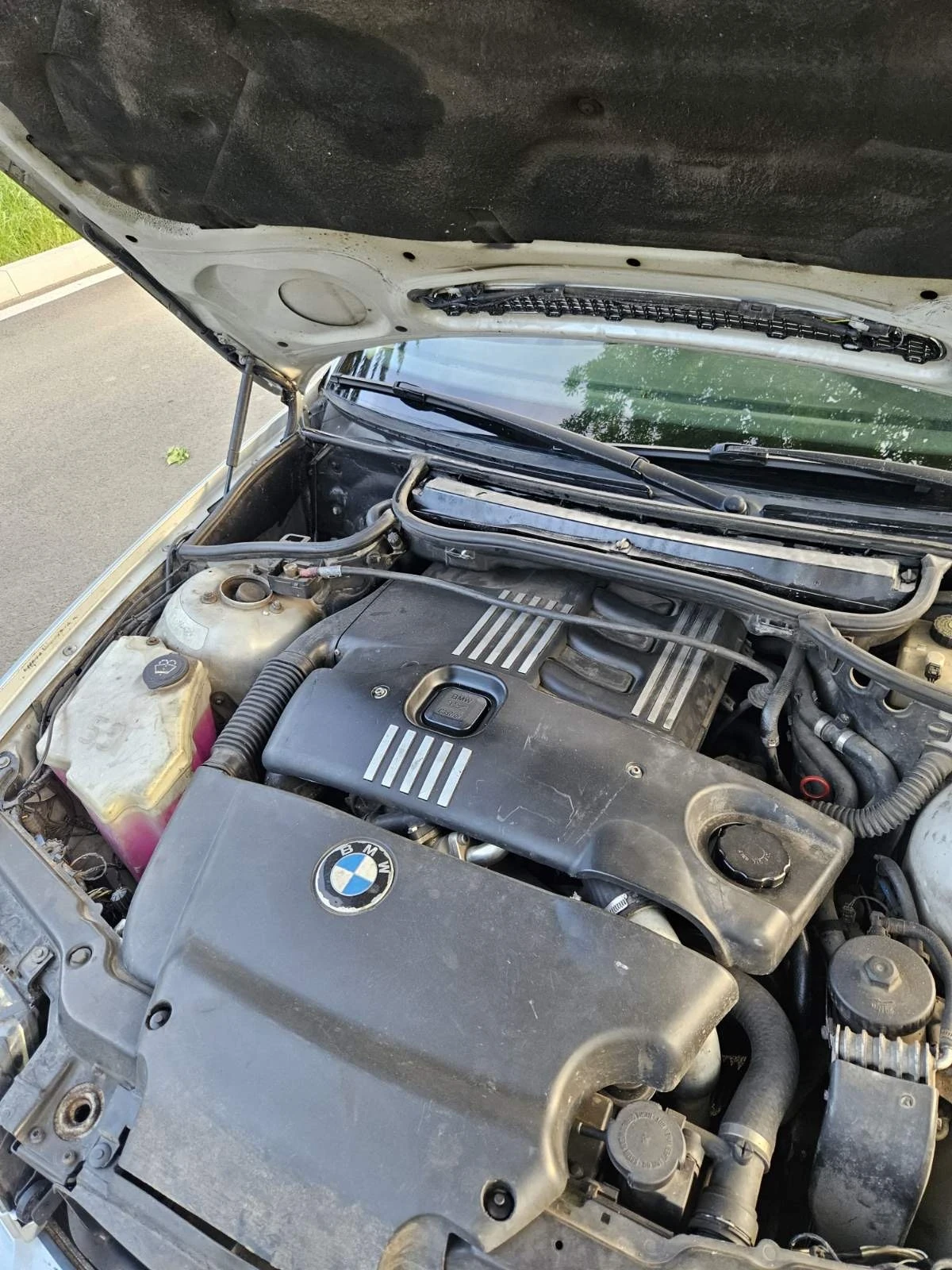 BMW 320  - изображение 8