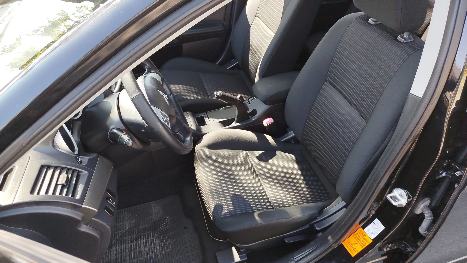 Mitsubishi Lancer 1.6  2-РИ КОМПЛЕКТ ГУМИ и ДЖАНТИ - изображение 10