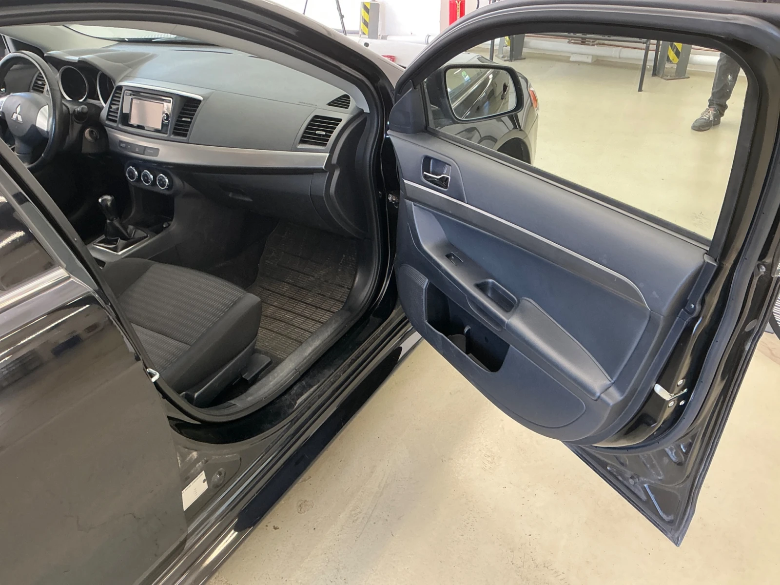 Mitsubishi Lancer 1.6  2-РИ КОМПЛЕКТ ГУМИ и ДЖАНТИ - изображение 9