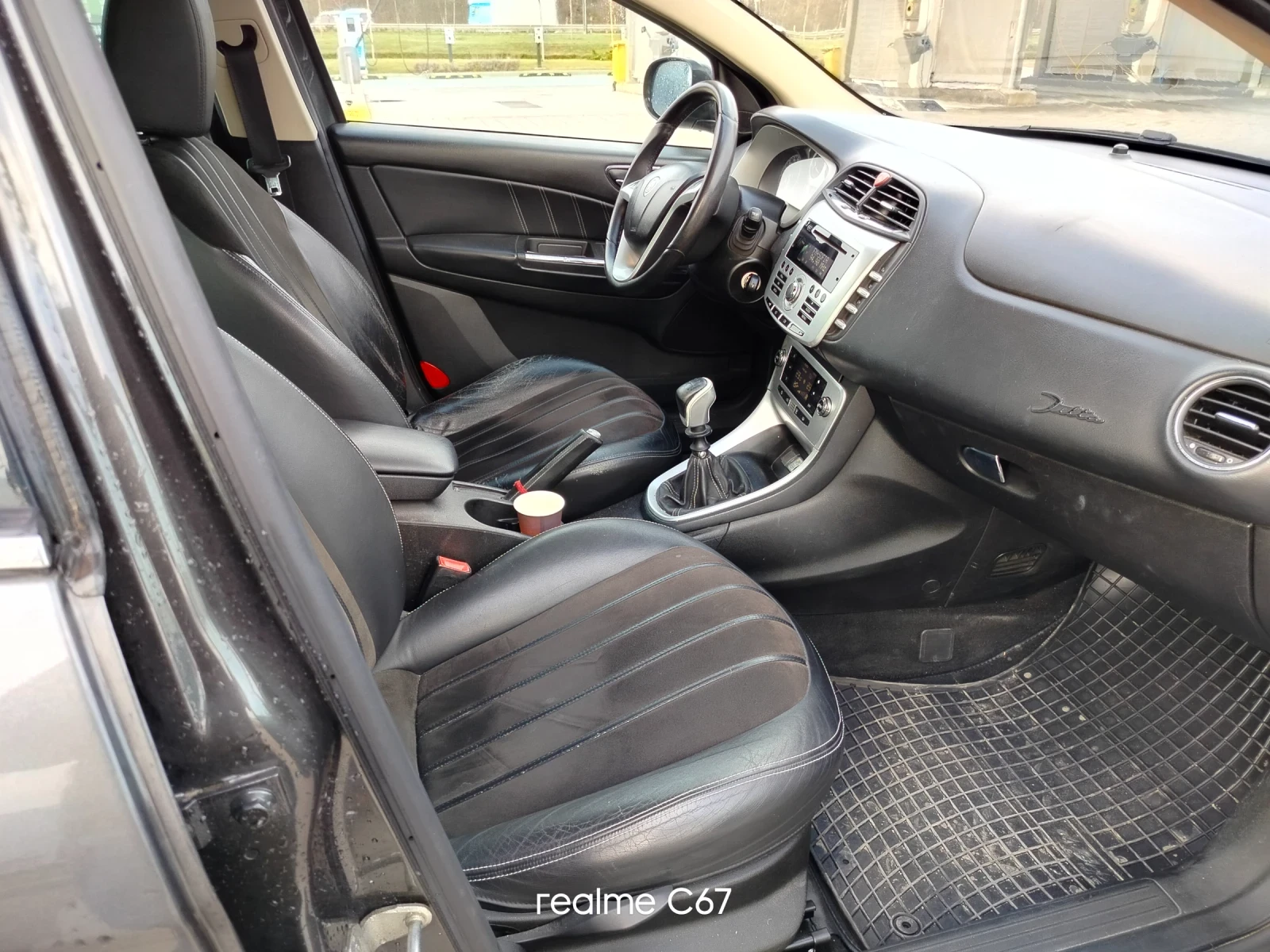 Lancia Delta 1.4 t-jet  150к.с - изображение 9
