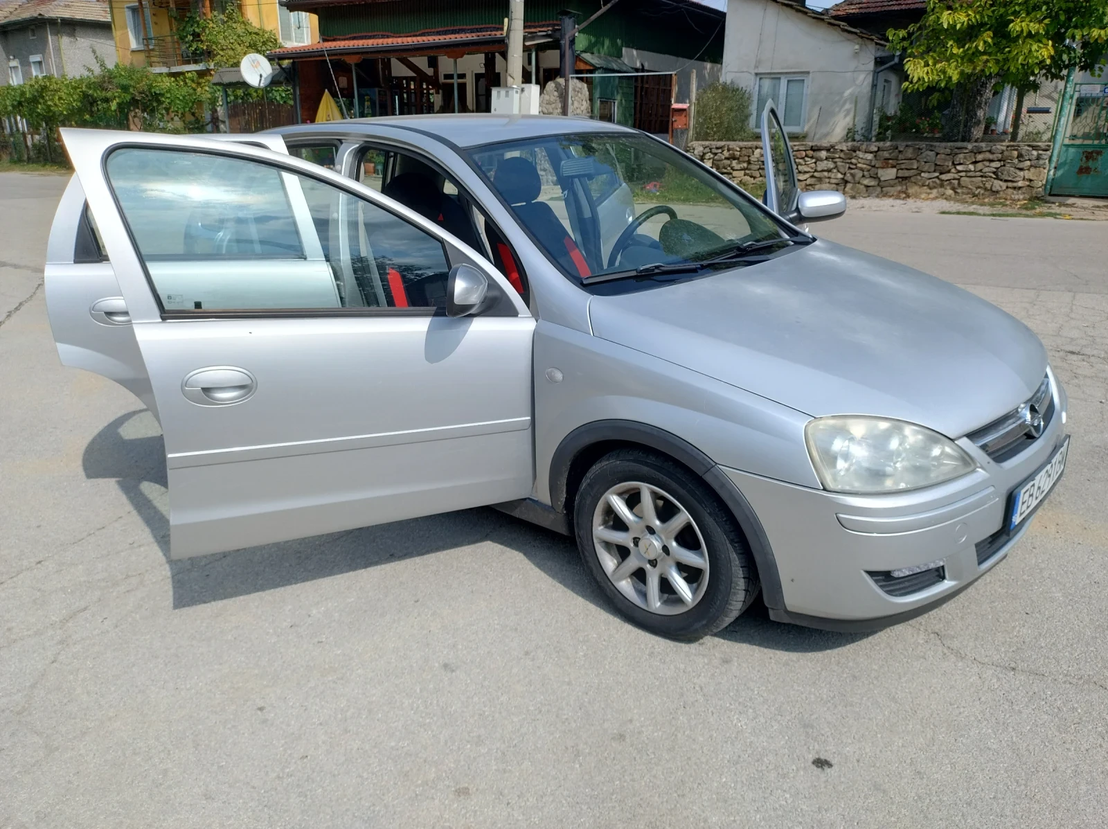 Opel Corsa 1.2 Газов инжекцион  - изображение 4