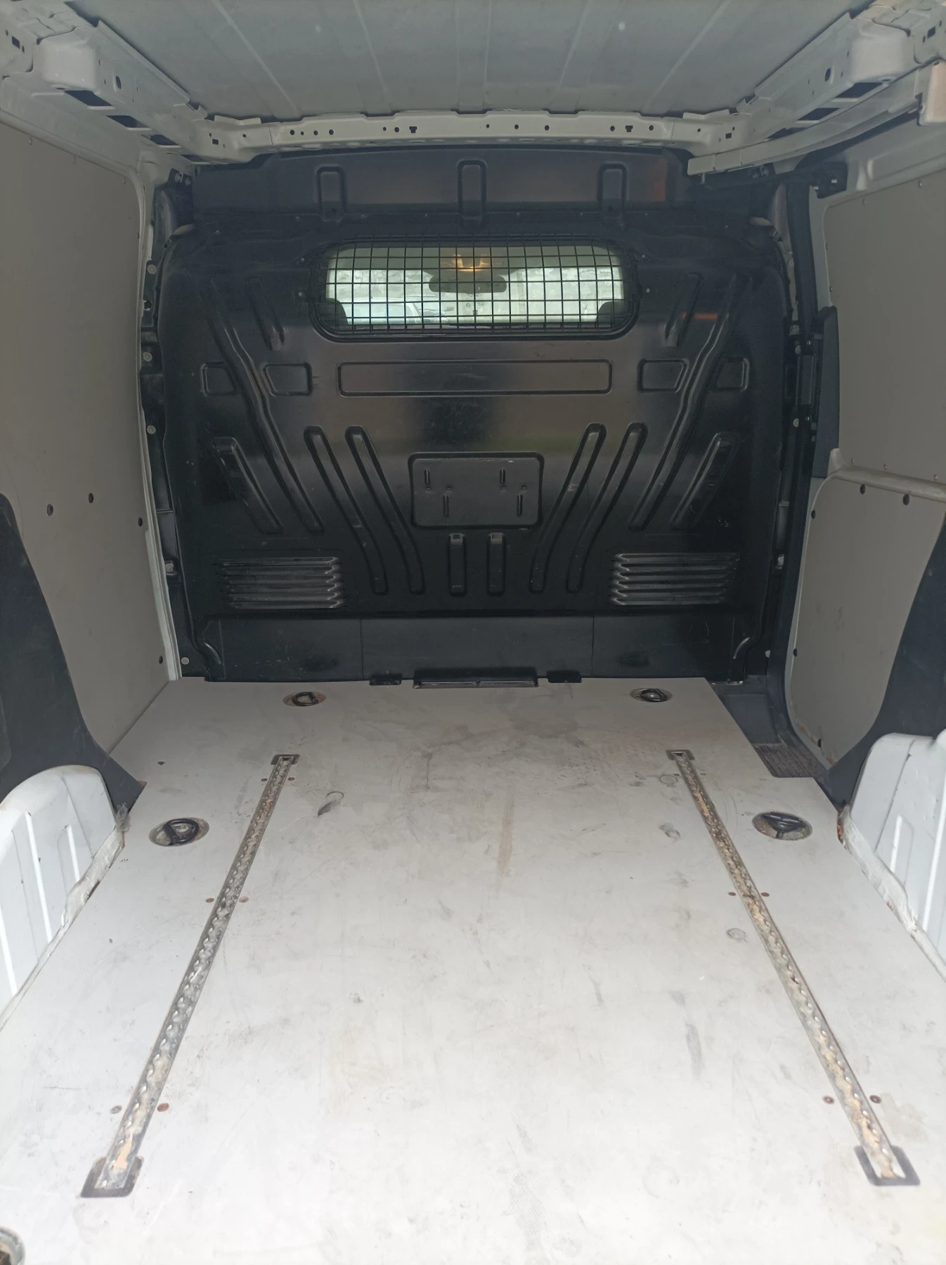 Ford Connect 1, 6 tdci 95 к.с - изображение 10