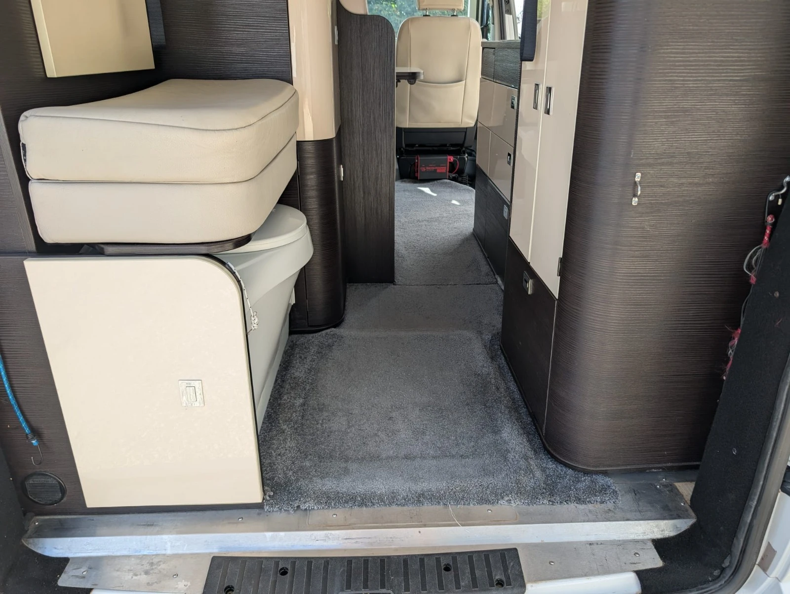 VW Multivan Kepler One Westfalia T6 VW 150 ch DSG7 - изображение 5