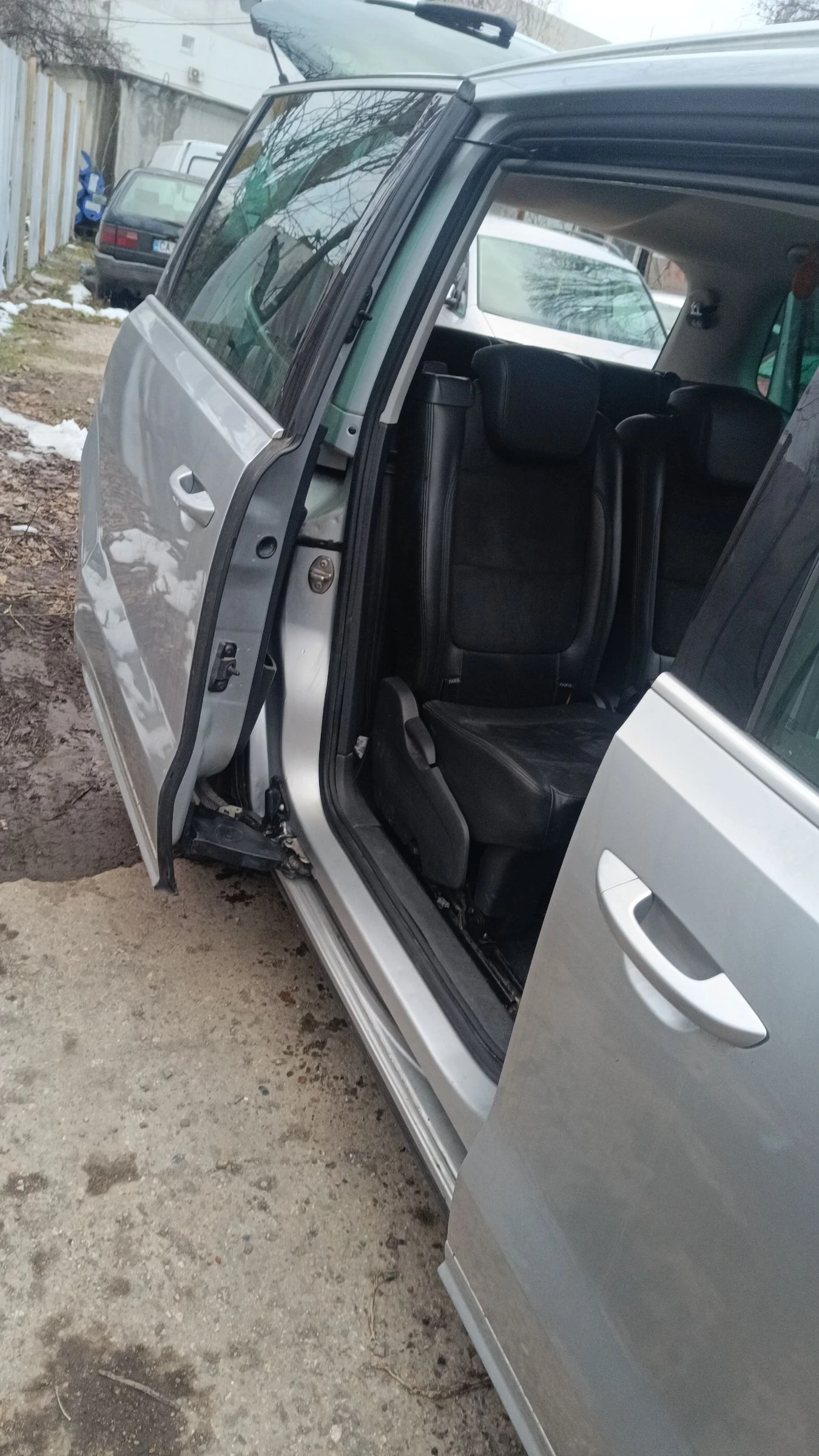 VW Sharan 2.0 TDI, 4х4, 7 места, Евро 5 - изображение 3