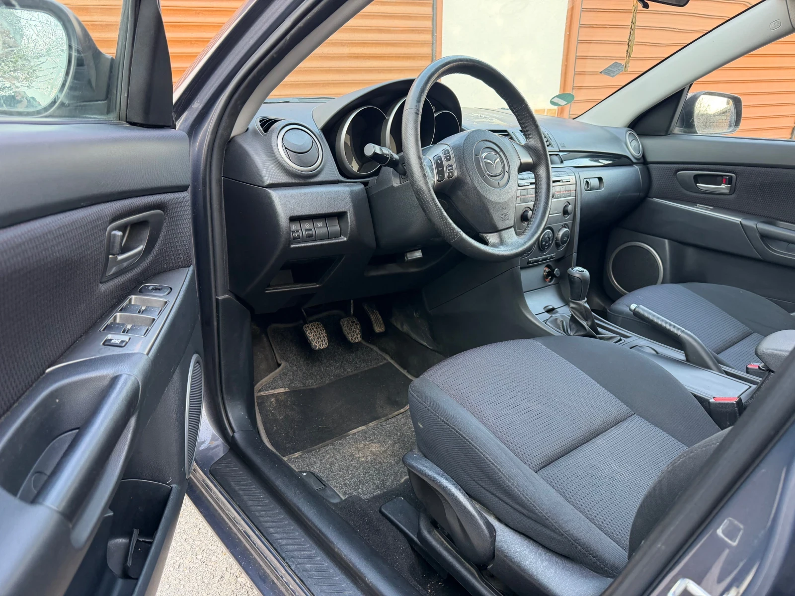 Mazda 3 1.6 i | Mobile.bg � ����������� 5